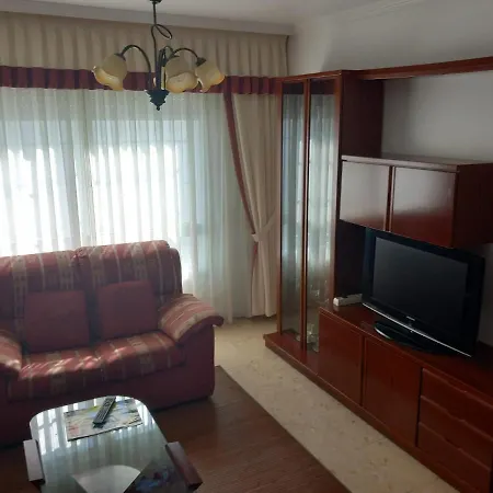 2º Izq. Piso En O Grove, Vacaciones Y Fines De Semana. *